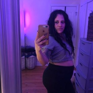 Meet your Posher, Crystal